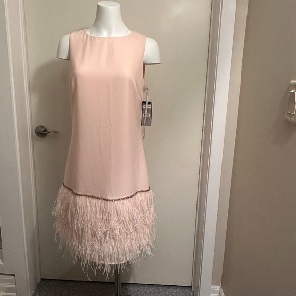 NEW! SLEEVELESS FEATHER HEM SHIFT DRESS - Picture 6 of 10